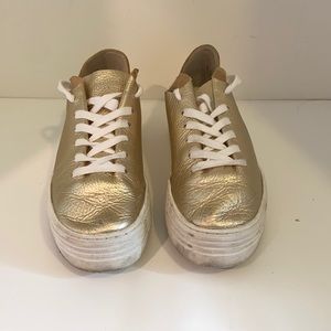 Sam Edelman Women’s Pippy Lace Up Sneakers